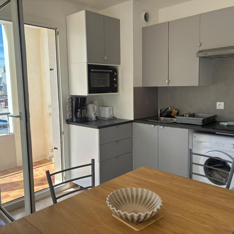 T3 Cabine Lumineux 100m de la Plage Terrasse et Parking - Appartamento con 1 Camera da Letto - 2