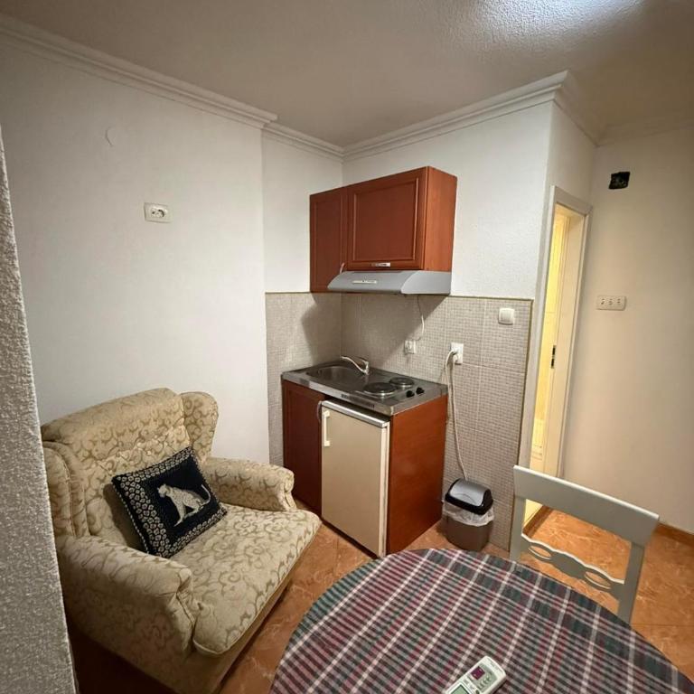 Centar Milena Apartmani Budva - Standard Apartment - 2