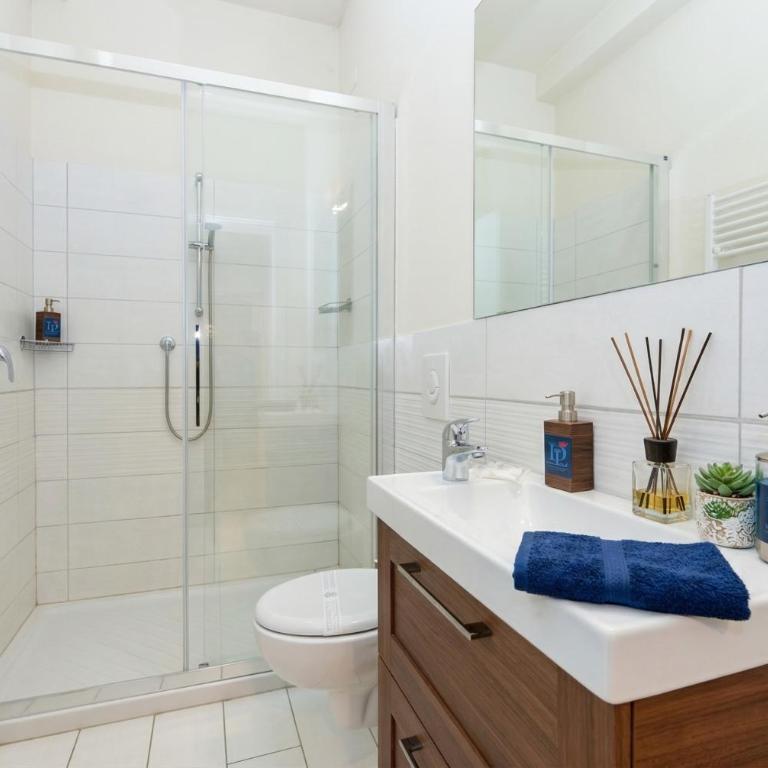 A Casa Di Sara Family Apartment with private Parking DesenzanoLoft Official Partner Homes & Villas by Marriott Bonvoy - Appartamento Superior - 19