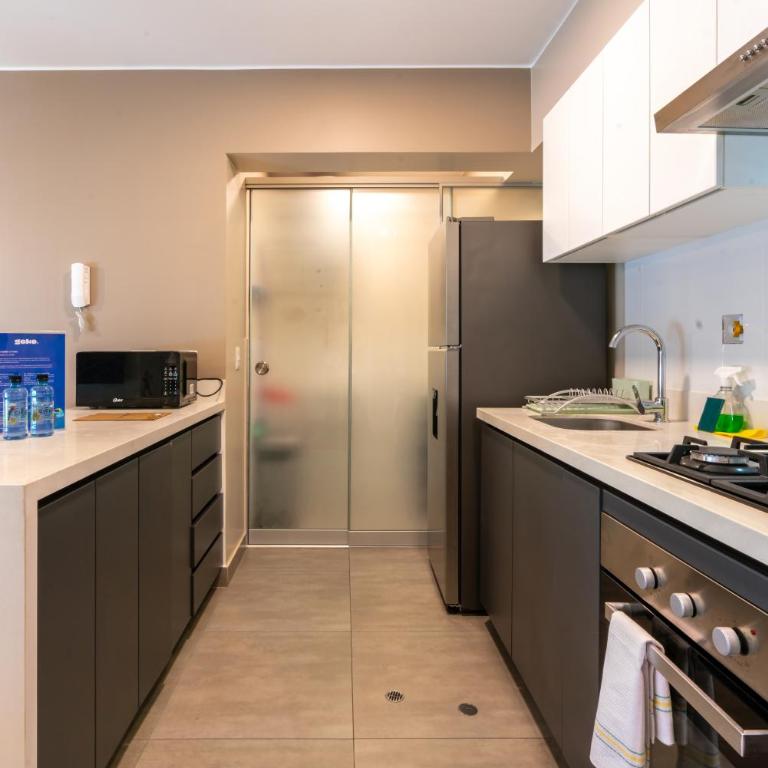 Modern Benavides 707 Residences by Geko - Two-Bedroom Apartment - 8