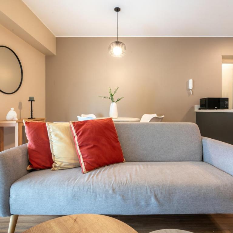 Modern Benavides 707 Residences by Geko - Two-Bedroom Apartment - 13