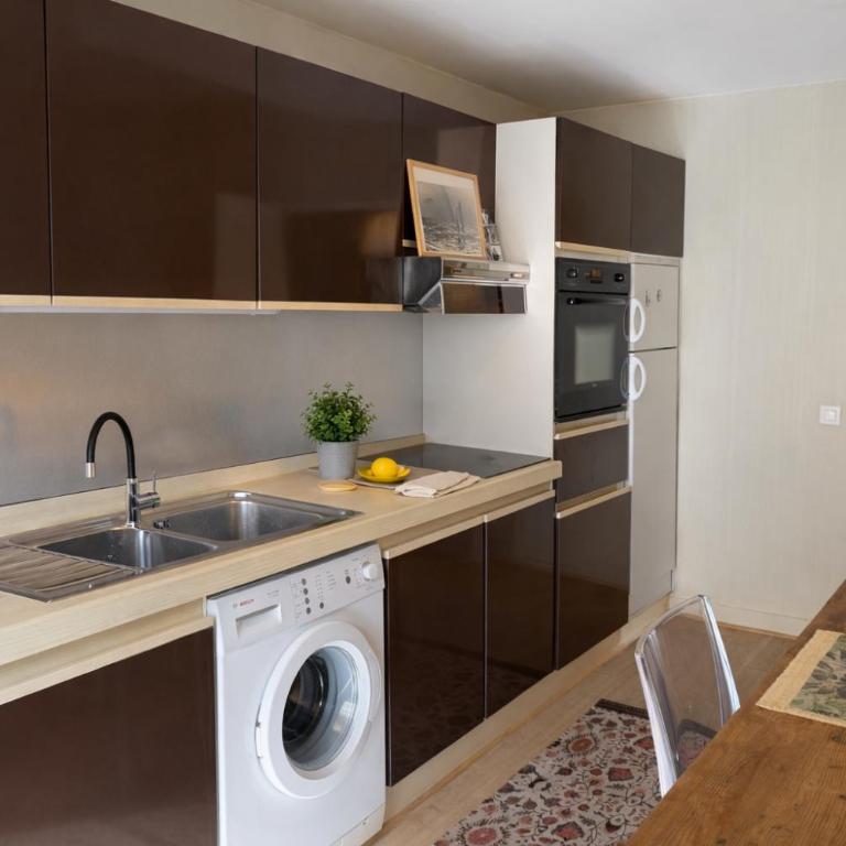 Appartement traversant lumineux avec deux balcons - proche Cannes - Appartement 1 Chambre - 2