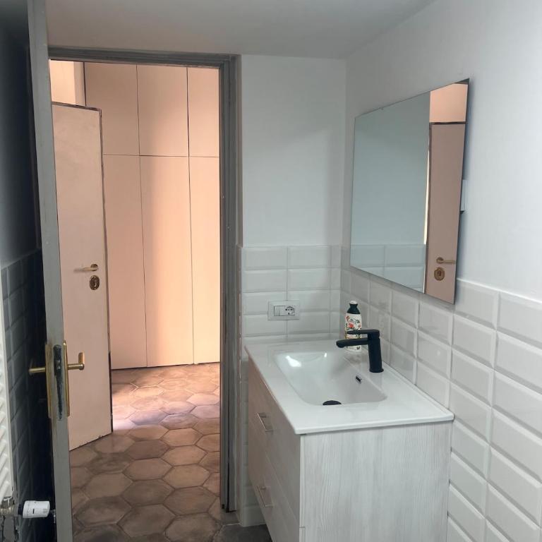 Cafe Re di Roma House - Appartamento con 1 Camera da Letto - 11
