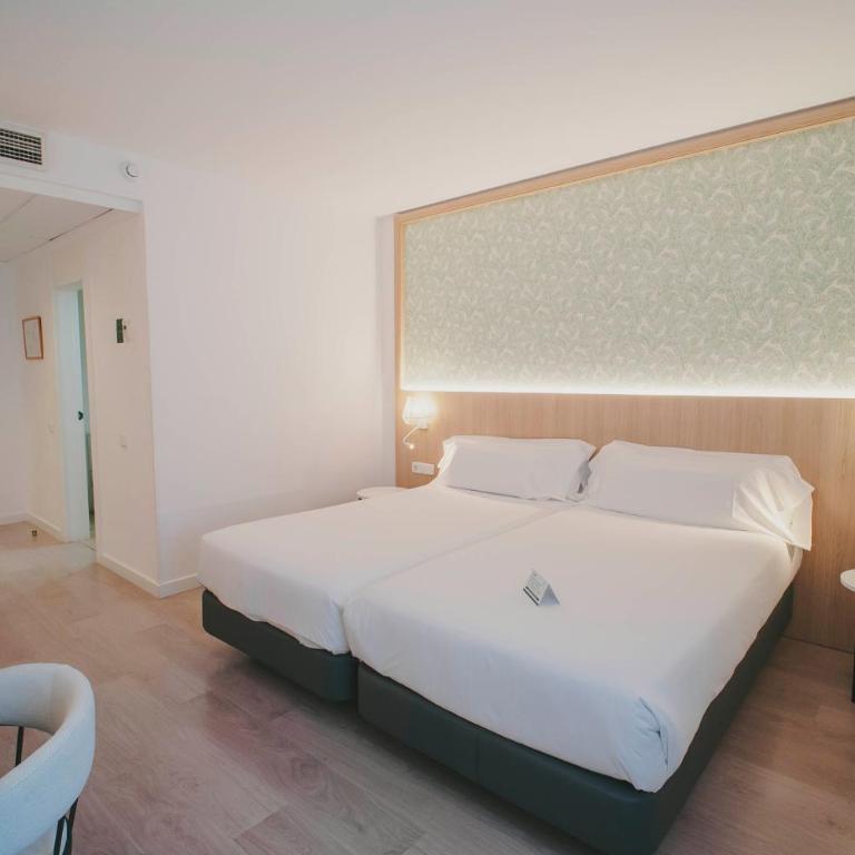 Sercotel Carlos III - Habitación Doble - 2 camas - 6