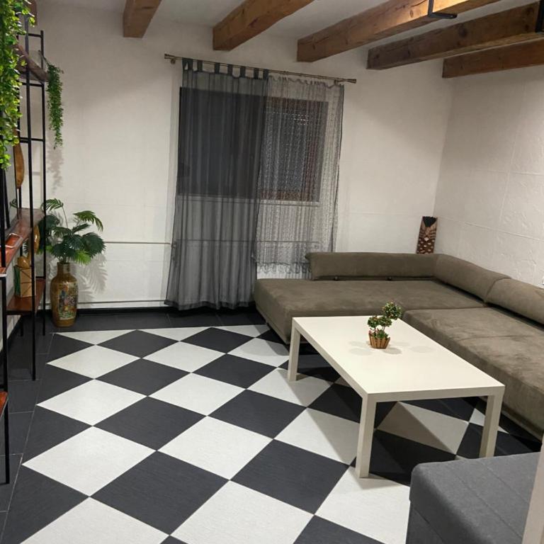Downtown apartment - Apartman sa 1 Spavaćom Sobom - 2
