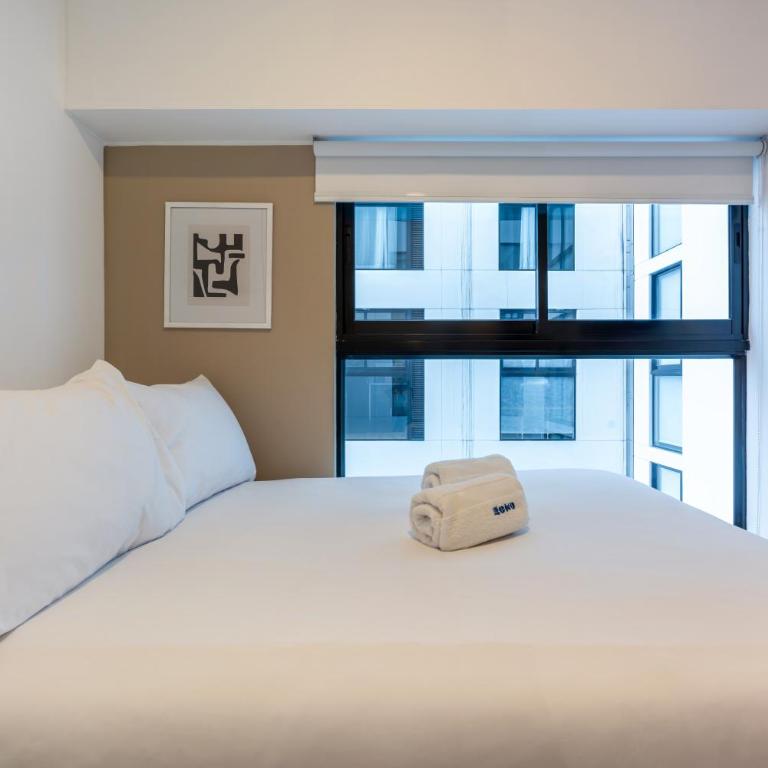 Modern Benavides 707 Residences by Geko - Two-Bedroom Standard Apartment - 10