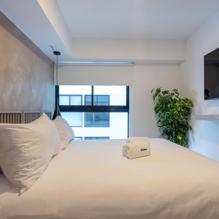 Modern Benavides 707 Residences by Geko - Two-Bedroom Standard Apartment - 5