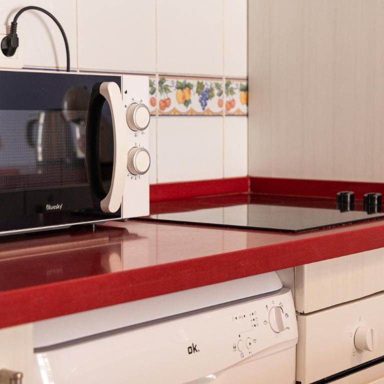 Charming Malaga Stay: Walk to Top Sights - Apartamento - 17