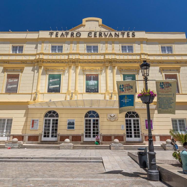 Charming Malaga Stay: Walk to Top Sights - Apartamento - 26