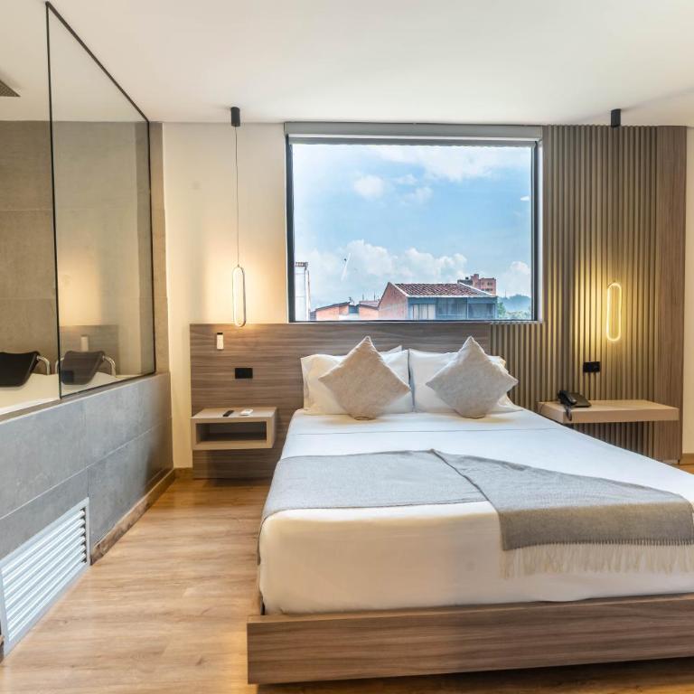 Hotel Time Oclock - Deluxe Room - 1