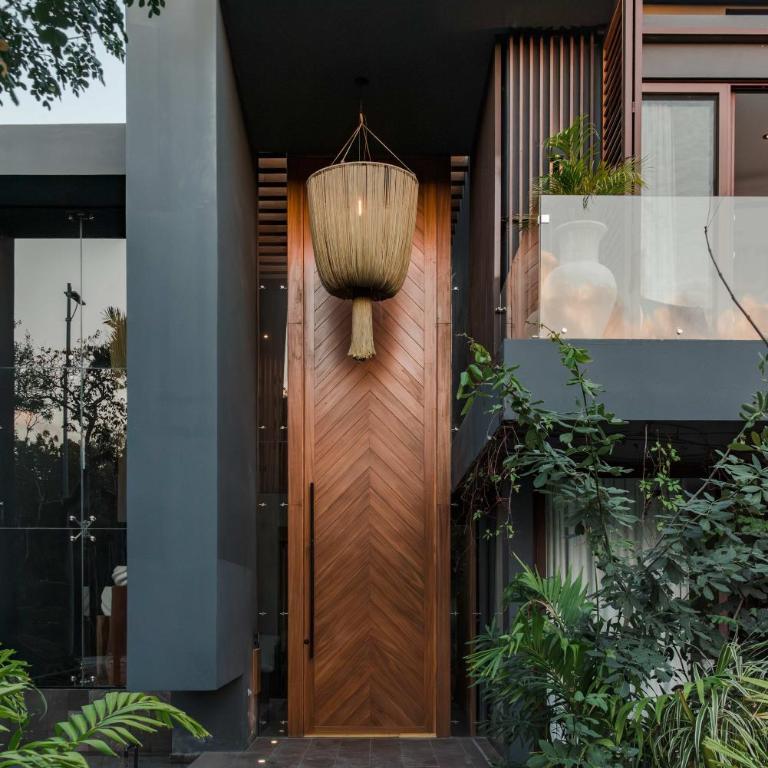 Luxury Jungle Villa with Private Pool & Jacuzzi - Villa - 3