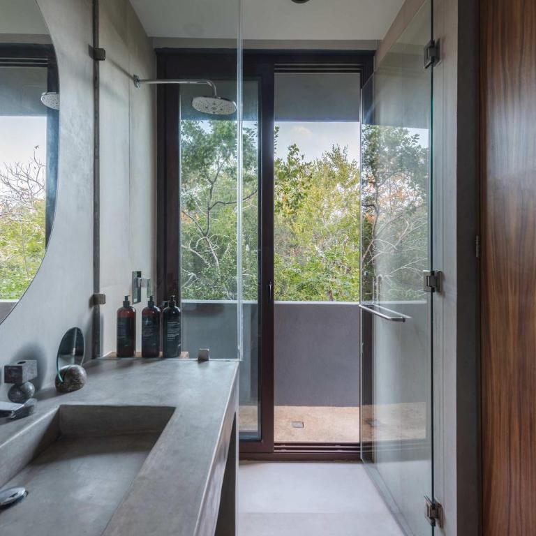 Luxury Jungle Villa with Private Pool & Jacuzzi - Villa - 17