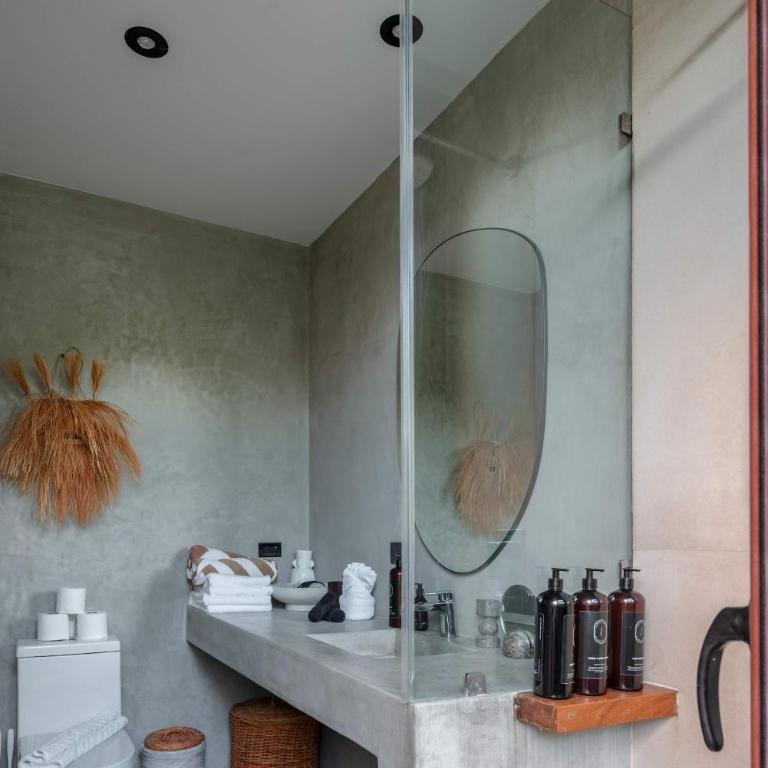 Luxury Jungle Villa with Private Pool & Jacuzzi - Villa - 28