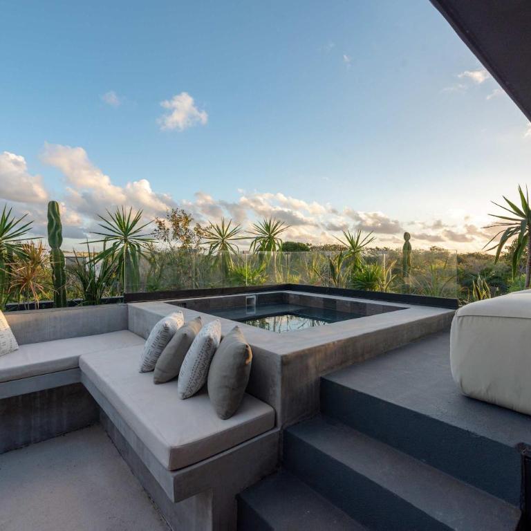 Luxury Jungle Villa with Private Pool & Jacuzzi - Villa - 34