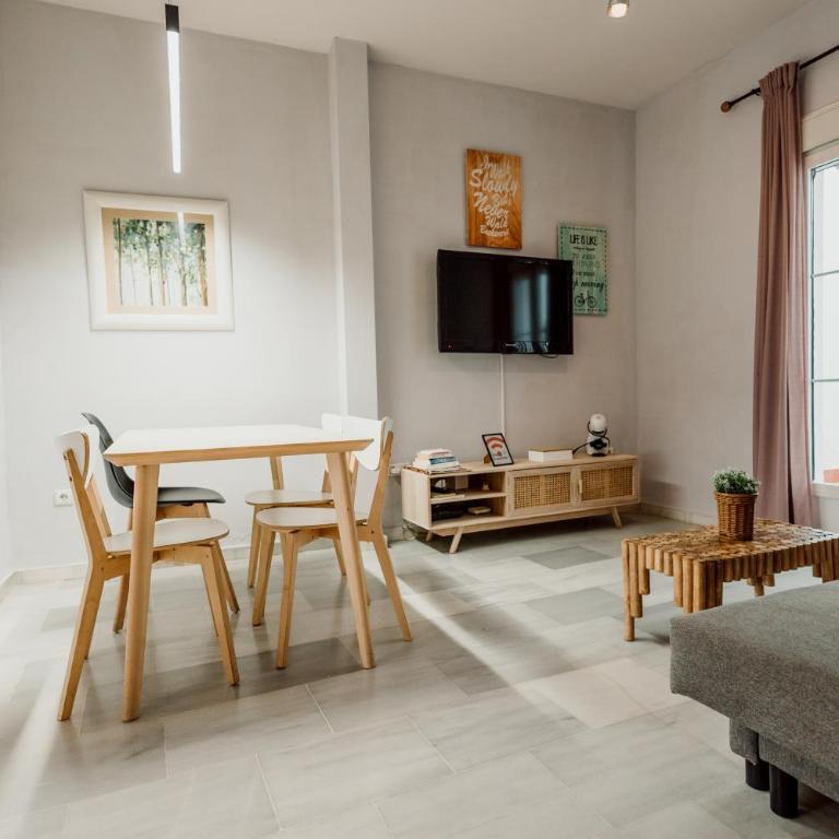 Acogedor y central - Two-Room Apartment - 21