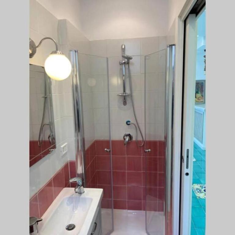 Super attico vista mare con piscina - Two-Bedroom Apartment - 24