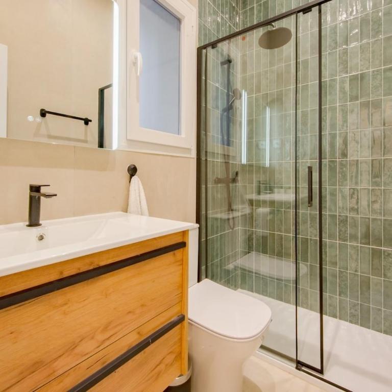 Apartment in Madrid - Two-Bedroom Apartment - 8