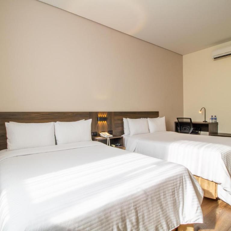 Best Western Plus Hotel San Diego - Double Room with Two Double Beds - Non-Smoking - 3