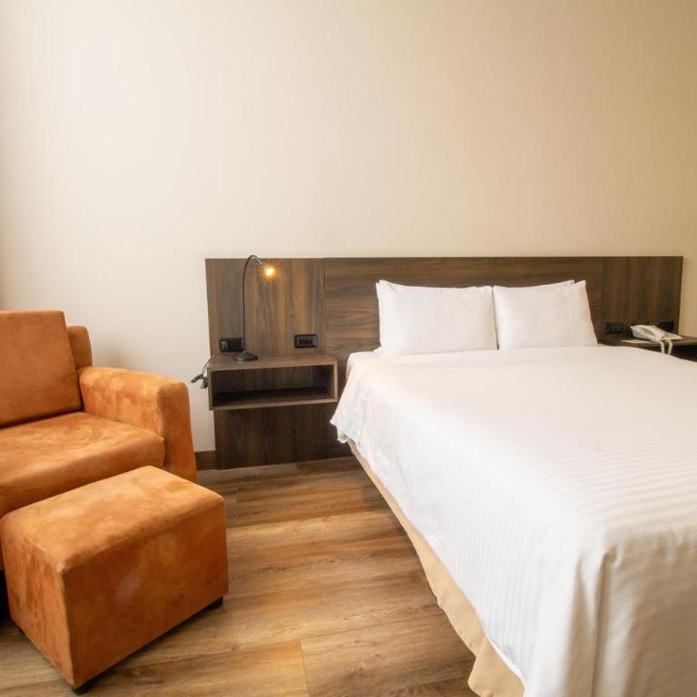 Best Western Plus Hotel San Diego - Queen Room - Non-Smoking - 2