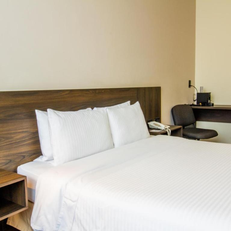 Best Western Plus Hotel San Diego - Queen Room - Non-Smoking - 4