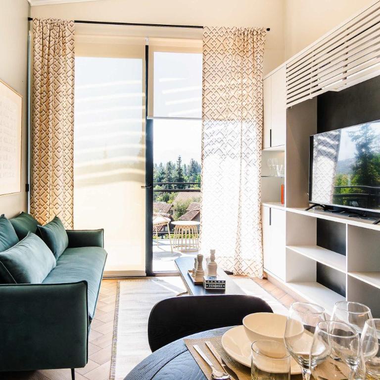 HOM I Espacio Familiar en La Dehesa I Parking I AA I PLD 34 - Apartamento - 1