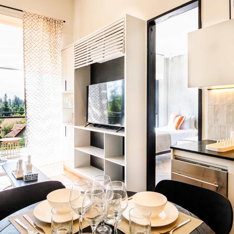 HOM I Espacio Familiar en La Dehesa I Parking I AA I PLD 34 - Apartamento - 6