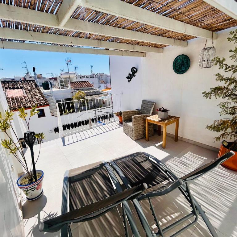 Fabulous 2 bed-townhouse with large rooftop! - Casa Unifamiliar de 2 dormitorios - 1