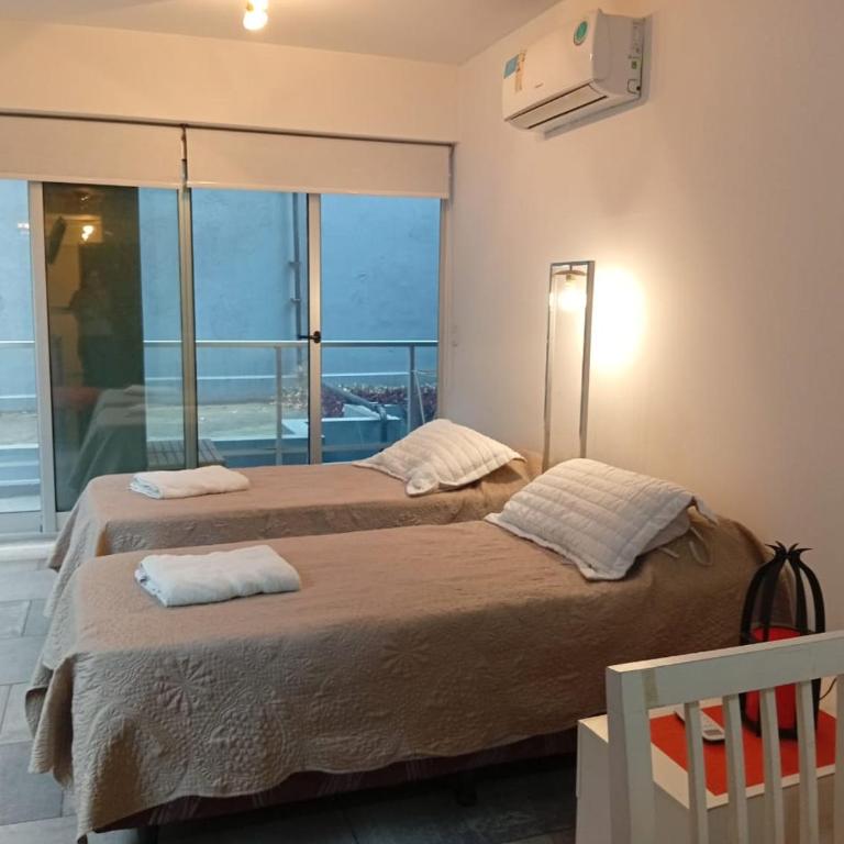 Moderno edificio con Balcon, Pileta y Seguridad 24hs - Apartamento de 1 dormitorio - 10