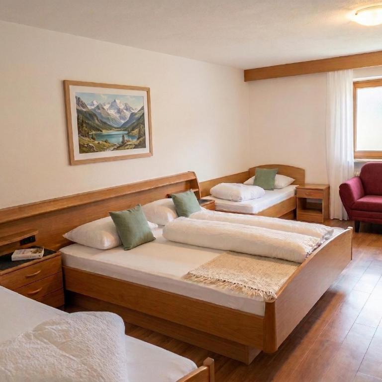Almhotel Bergerhof - Familienzimmer mit Balkon - 12