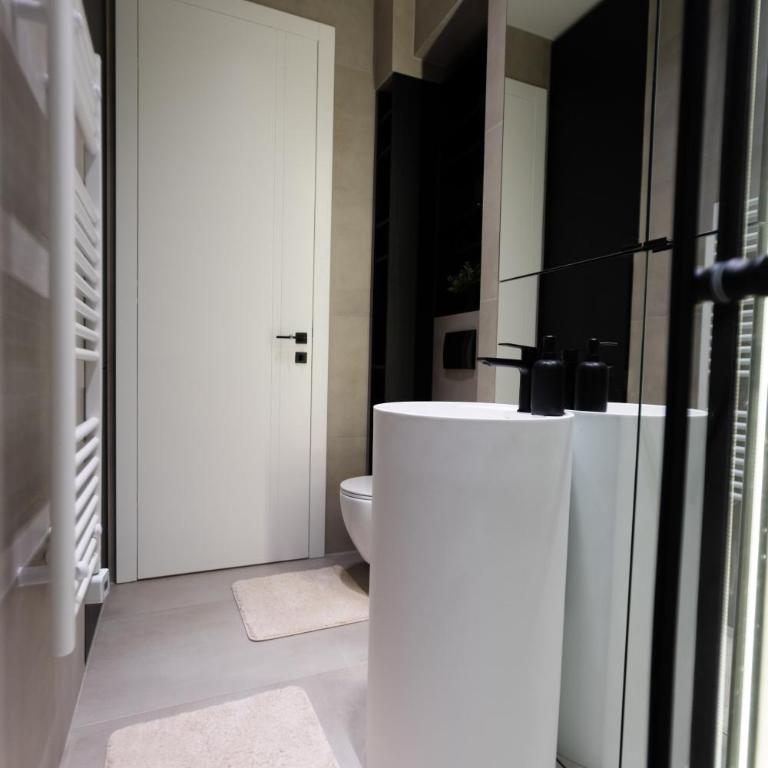 Ferhadija Residence No1 - Designer Apt in Old Town - One-Bedroom Apartment - 8