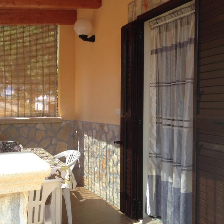 Monolocale con tetto in Legno - Casa con 1 Camera da Letto - 2