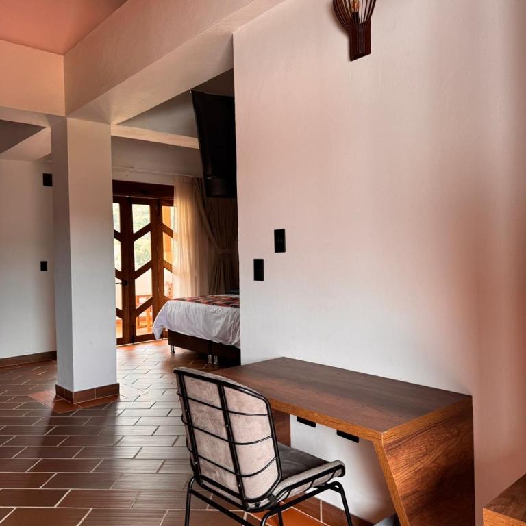 Hotel Cala - Habitación Triple Estándar - 3