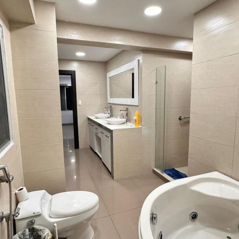 Departamento frente al mar en el Edificio La Playa - Three-Bedroom Apartment - 7