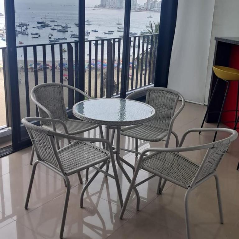 Departamento frente al mar en el Edificio La Playa - Three-Bedroom Apartment - 16