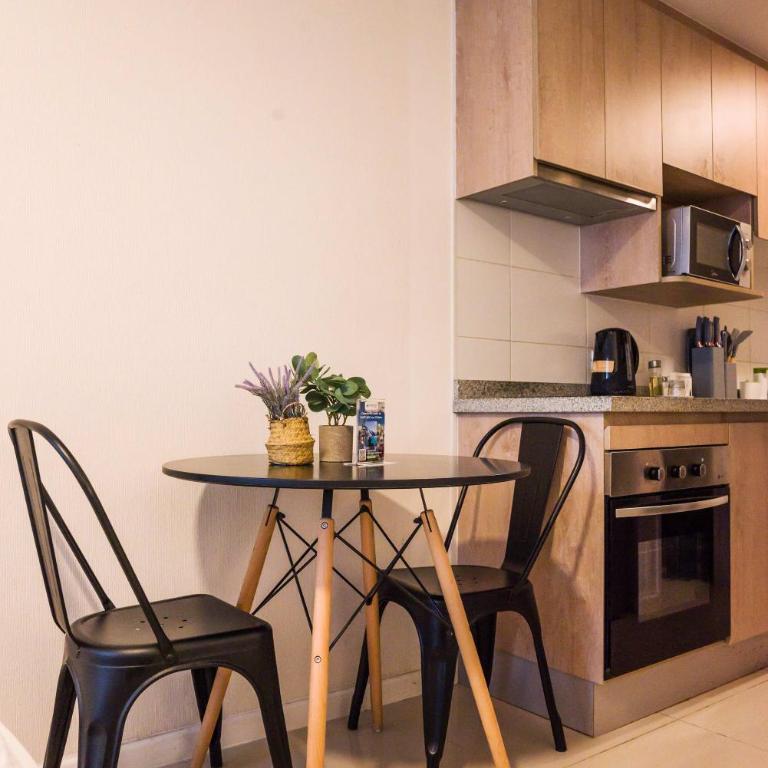 Modern Urban Studio in Santa Lucia Prime Location - Studio - 13