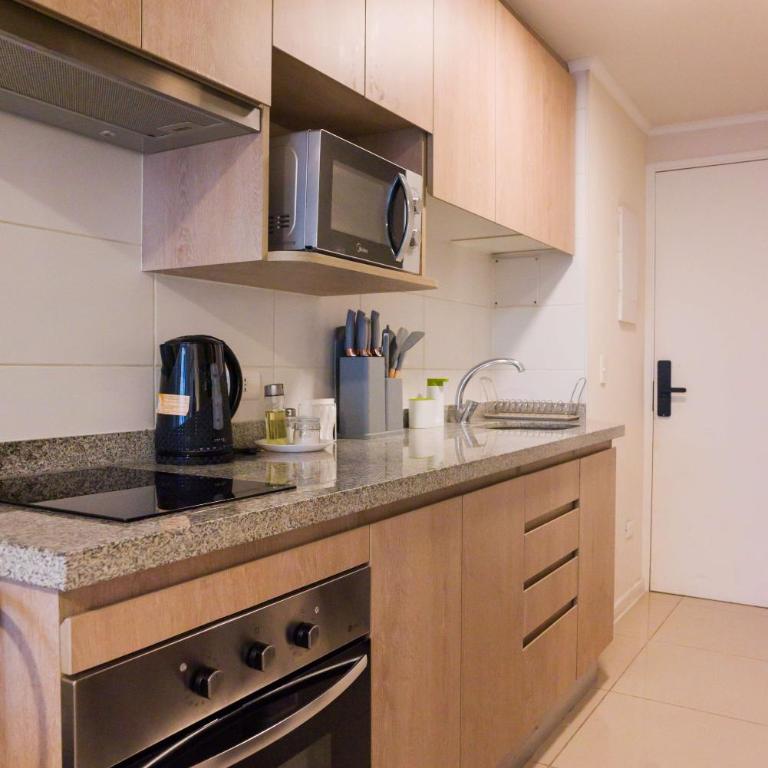 Modern Urban Studio in Santa Lucia Prime Location - Studio - 21