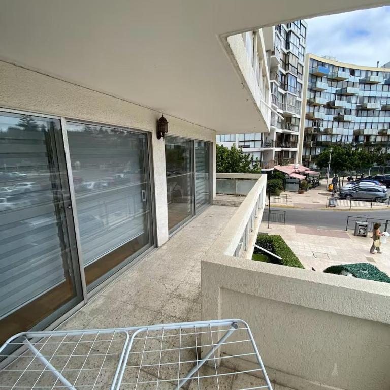 Gran depto en Viña - vista directa Casino y mar! - Apartment with View and Balcony - 9