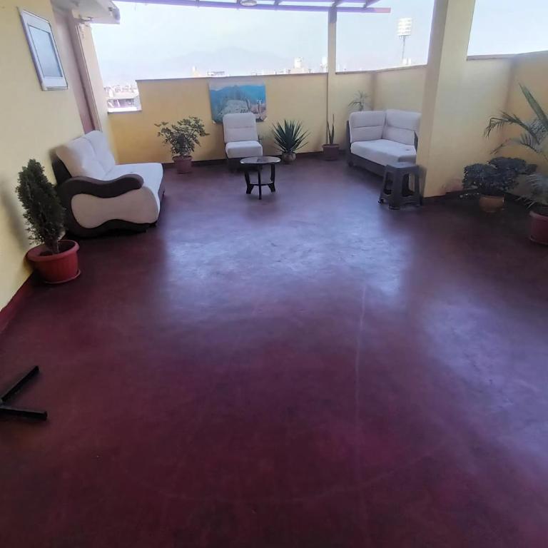 Apartamento Familiar con Baño Privado cerca al Aeropuerto - Family Room with Private Bathroom - 10