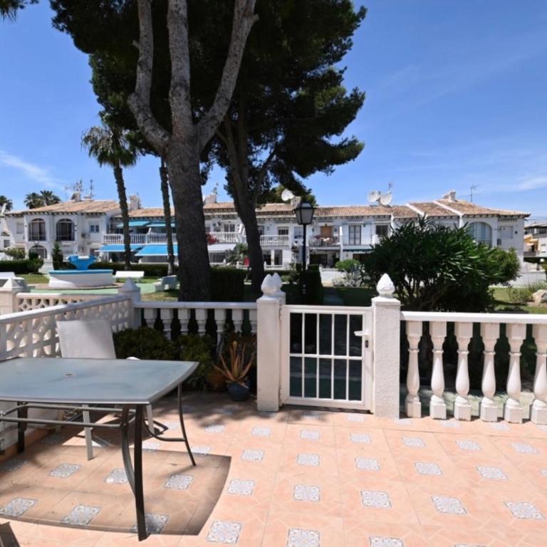 Lago Jardín Torrevieja - Casa de 2 dormitorios - 4
