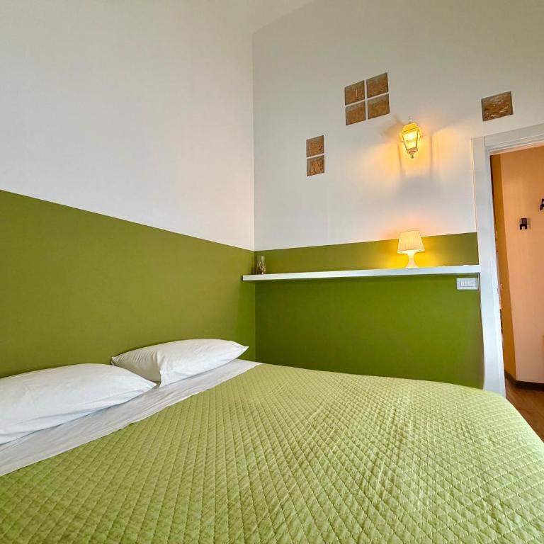 Loft Parma 10 min a piedi da Pz Castello - Appartamento - Piano Terra - 10