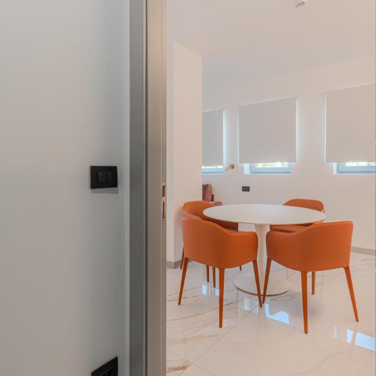 Hotel Villa Levi - Suite mit Kingsize-Bett und Meerblick - 15