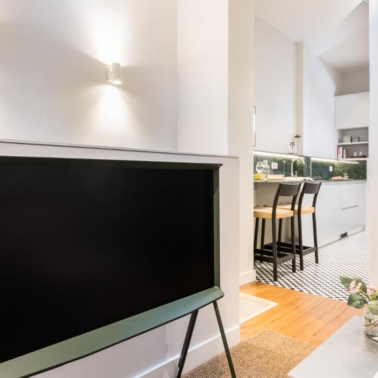 Edmond Vibes Plaza de España Suites - Apartamento - 2 niveles - 8