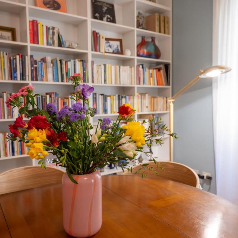 TrastevereHome - Bright 5BR Character Home in Trastevere with Lift - Appartamento con 5 Camere da Letto - 55