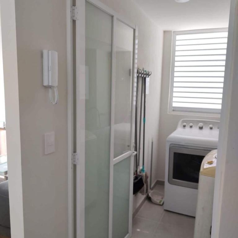 Luxury Apartment Near Arena GDL, Swimming Pool - Apartamento de 2 dormitorios - 20