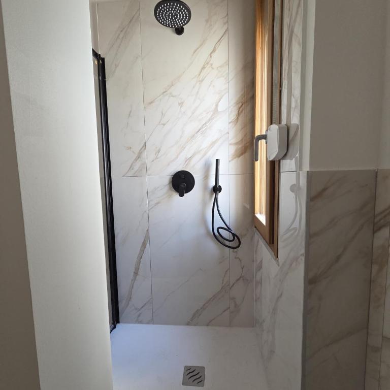 Il Merlo Alassio - Appartamento con 2 Camere da Letto, Balcone e Vista mare - 2