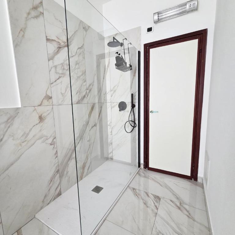 Il Merlo Alassio - Appartamento con 2 Camere da Letto, Balcone e Vista mare - 8