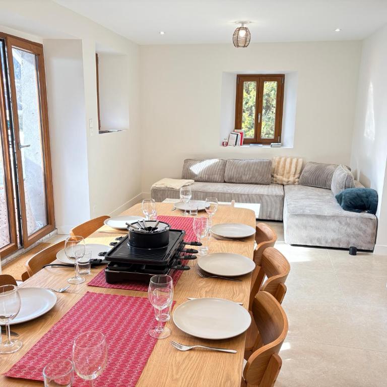 Chalet familial au pied des randonnées - Appartement rénové en rdc proche du centre - Linge inclus - Appartamento con 3 Camere da Letto - 9