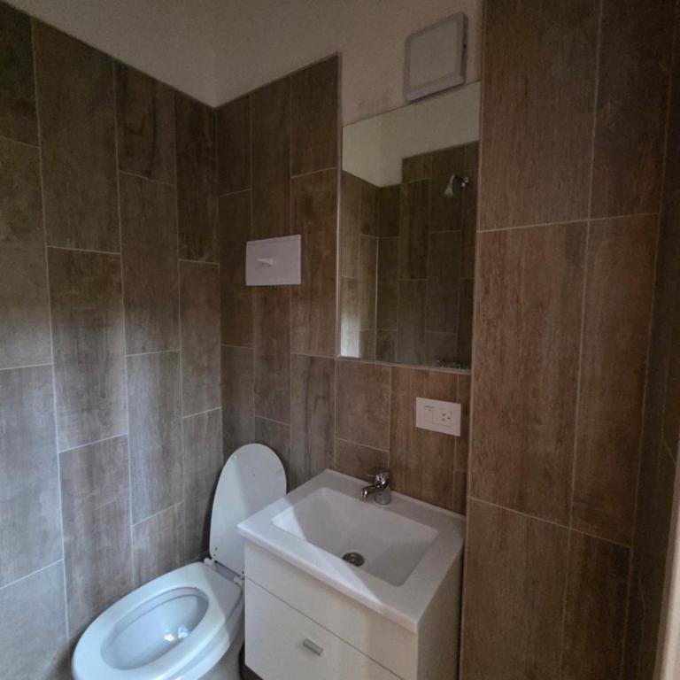 Casa LIDIA Hostel - Three-Bedroom Superior Apartment - 7