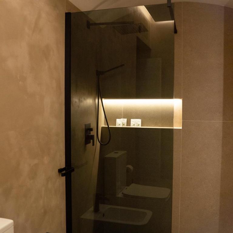 Suite 28 - One-Bedroom Apartment - 18