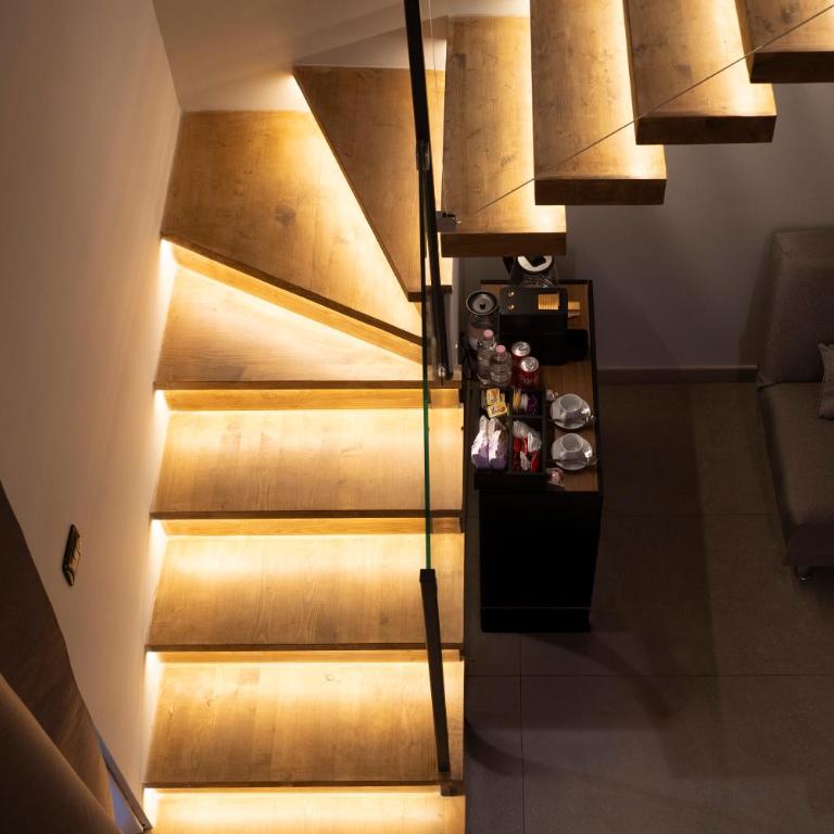 Suite 28 - One-Bedroom Apartment - 22